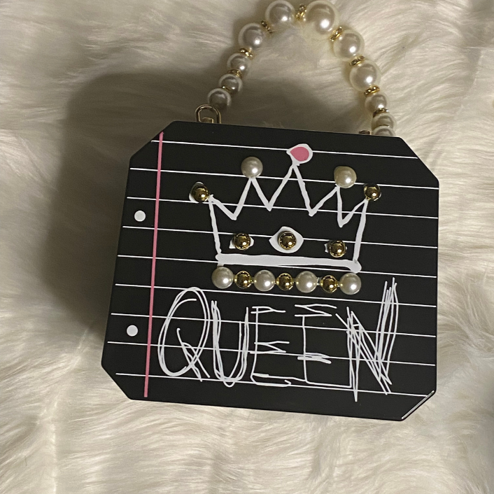 Queen Tingz Clutch Bag-Black